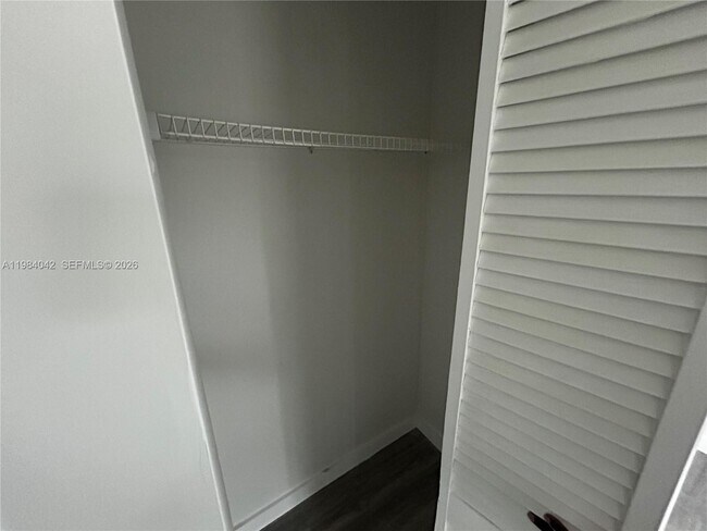 Building Photo - 4429 SW 21st St