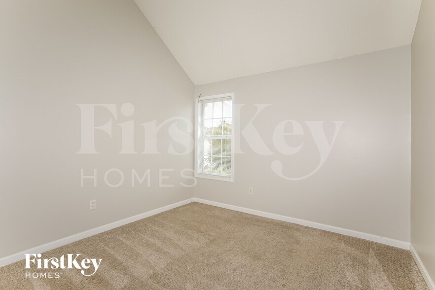 Building Photo - 4815 Bob White Run