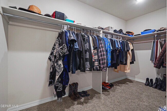 Building Photo - 5004 Alyssa Jade St