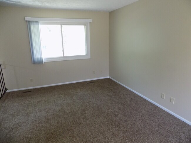 Building Photo - BCR 148 Sante Fe Trail-