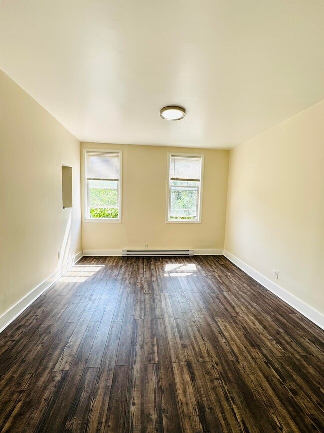 Primary Photo - 289 Communipaw Ave