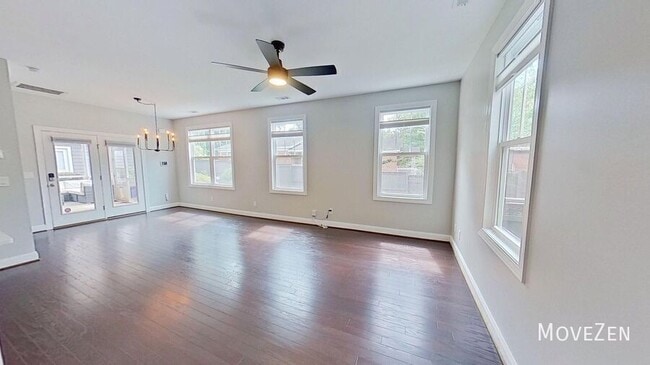 Building Photo - 210 Pinckney St