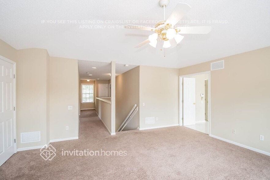 Building Photo - 812 Lapoma Way