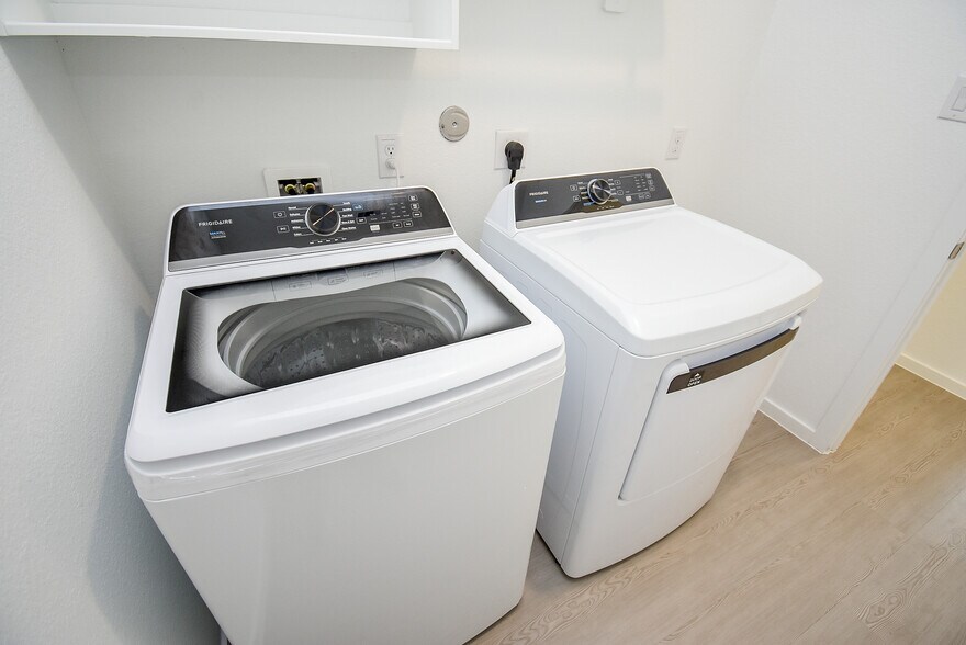 top loading washer and dryer - 6714 Iron Clover Dr