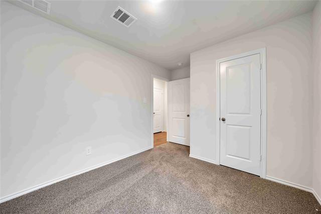 Building Photo - 501 Yellow Rose Rd