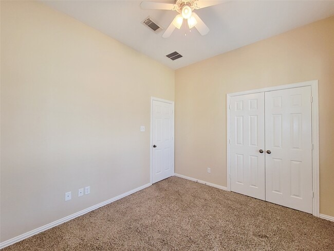 Building Photo - 14322 Darmera Ct