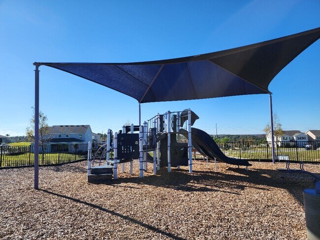 Building Photo - Gorgeous 3-Bedroom, 2-Bathroom Home in Cle...