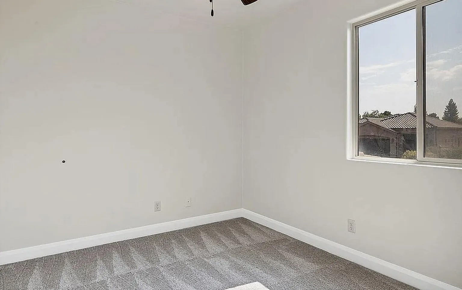 Building Photo - 2422 S 2160 E