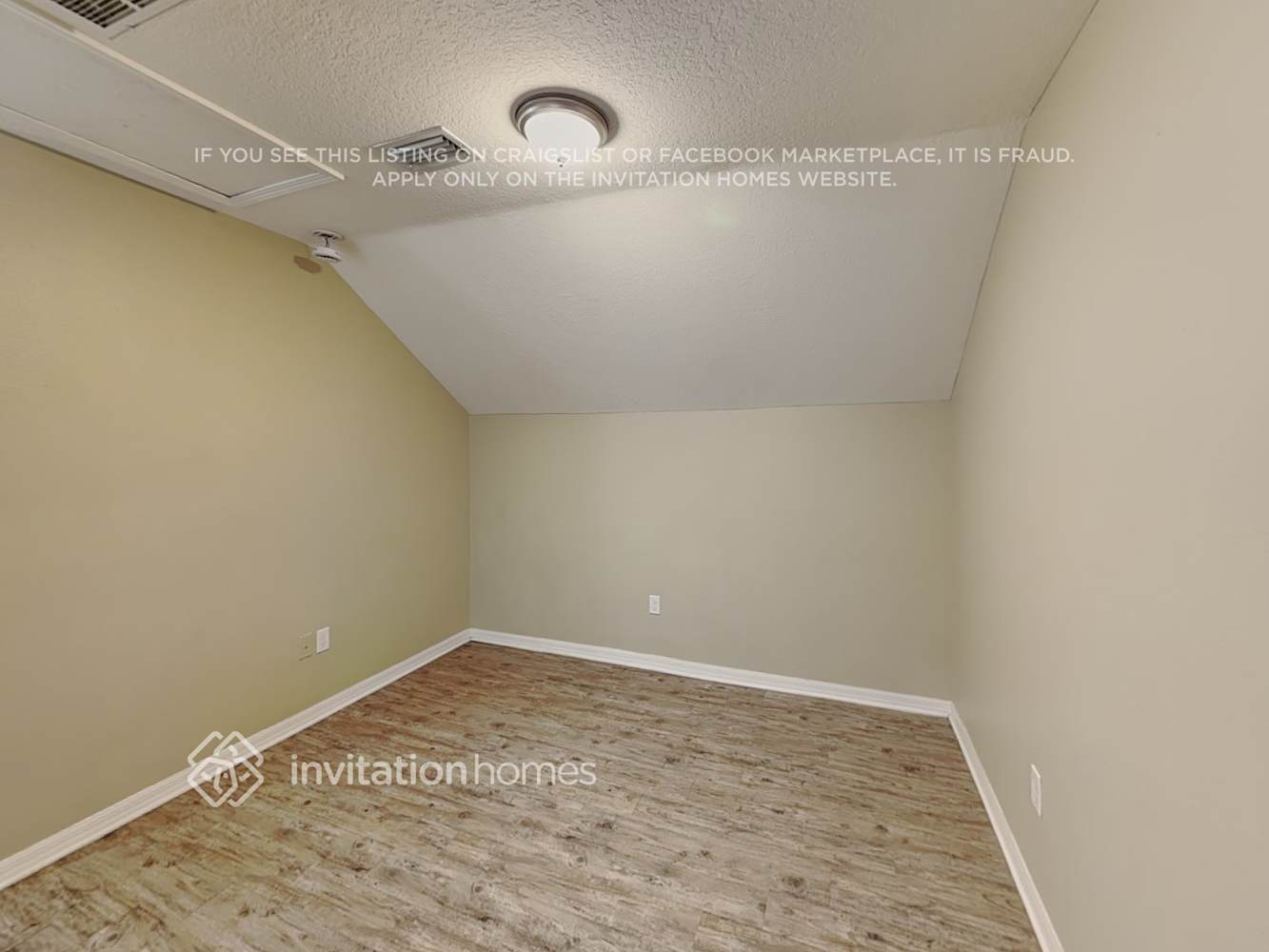 Building Photo - 10851 Newbridge Dr