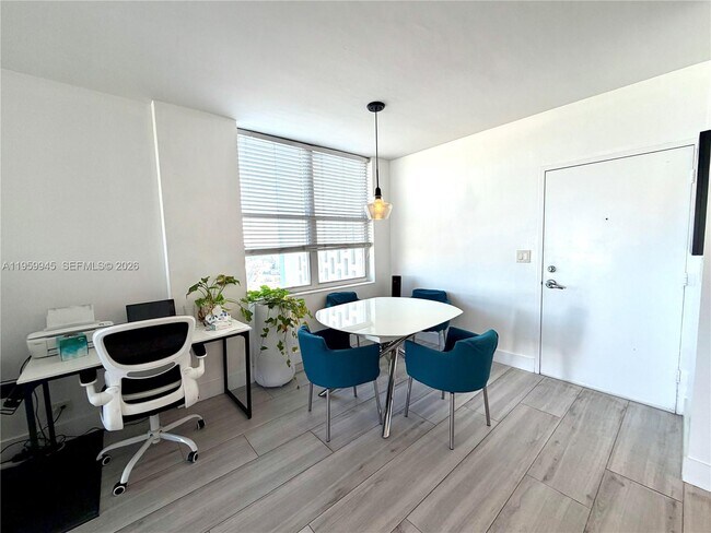 Building Photo - 7441 Wayne Ave