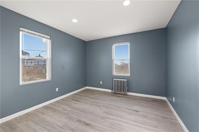 Building Photo - 18 Loreto St