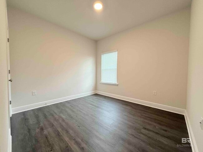 Building Photo - 30837 Semper Dr