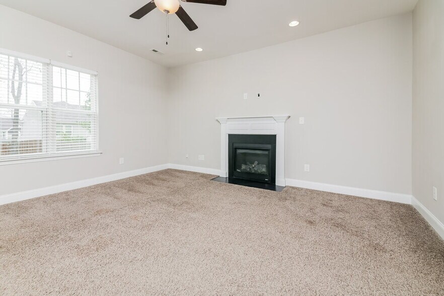 Building Photo - 502 Summerwind Plantation Dr