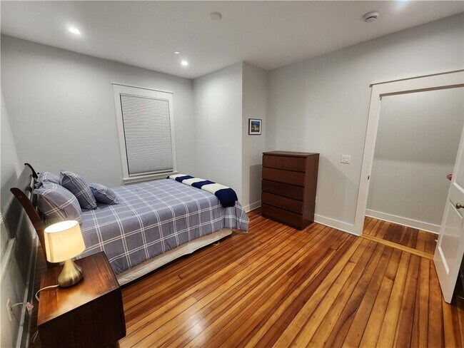 Building Photo - 34 Harrison Ave