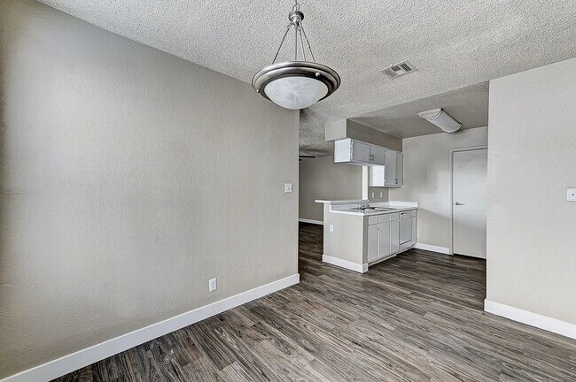 Building Photo - 8530 W Sahara Ave