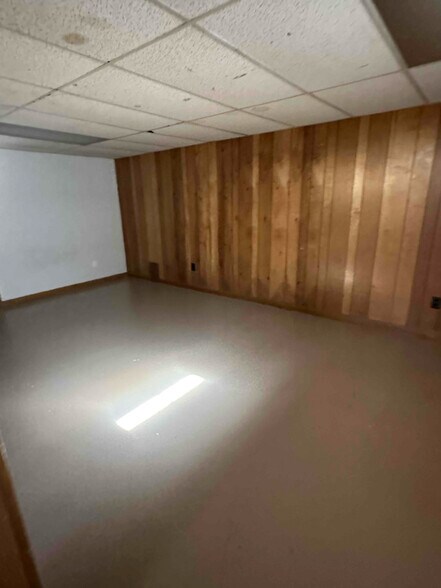 Building Photo - 5819 Medtree Pl
