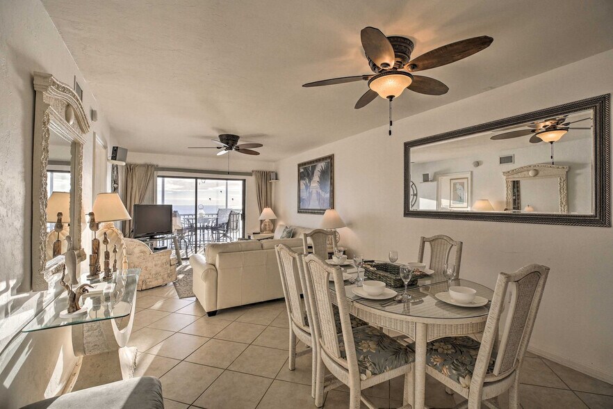 Building Photo - 7500 Estero Blvd