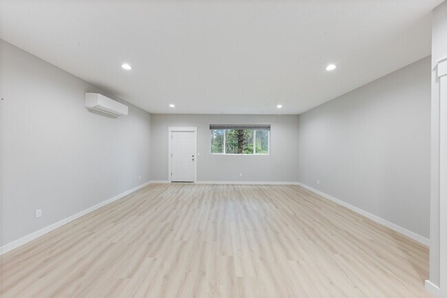 Building Photo - New Construction 3 Bedroom PLUS OFFICE