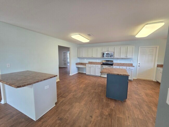 Building Photo - 9342 Pouder Ln