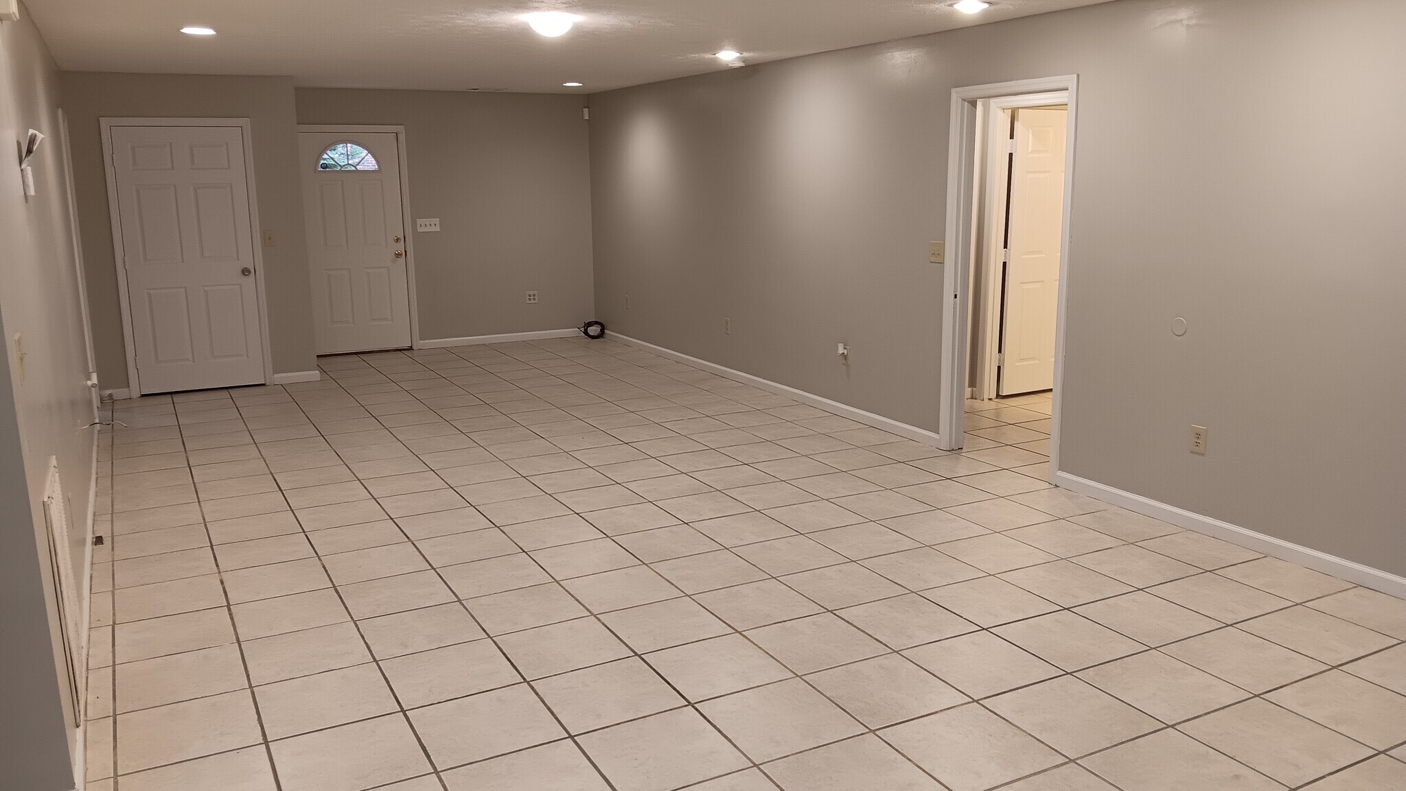 Livingroom - 1741 Elvan Ave
