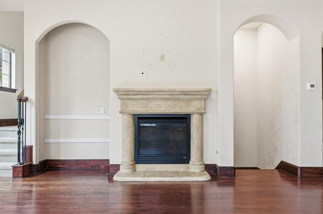 Building Photo - 1020 Pavillion St