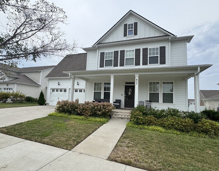 Building Photo - 832 Rockwell Dr