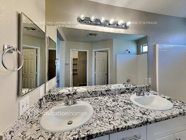 Building Photo - 6504 Abbey Door Ct
