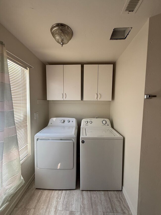 Building Photo - Great home in Sparks!
