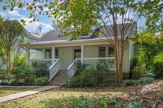 Building Photo - Sylvan Park Craftsman!!