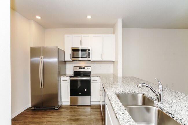 Building Photo - 68 Grande Rd