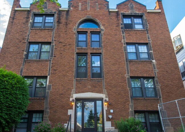 Building Photo - Grand Heritage Apartments