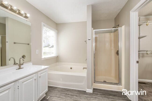 Building Photo - 3 Archer Glen Ct