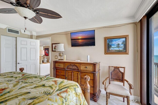 Building Photo - 10680 S Ocean Dr