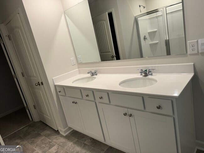 Building Photo - 471 Stoneybrook Dr