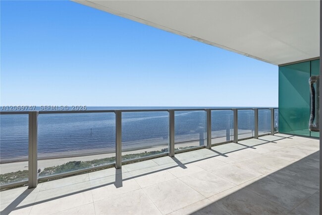 Building Photo - 360 Ocean Dr