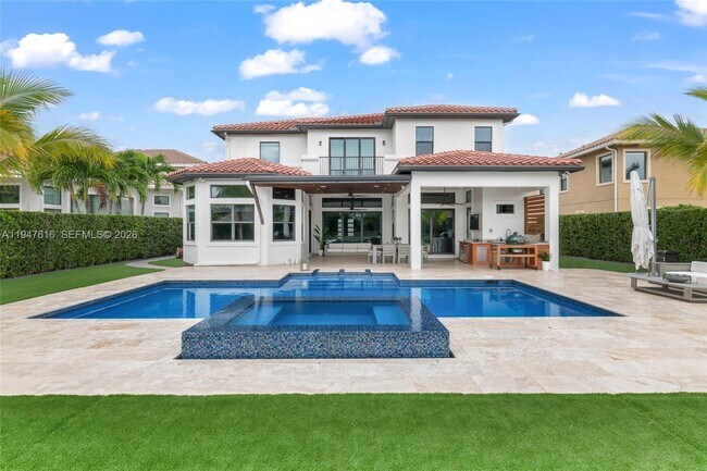 Building Photo - 10220 Sweet Bay Ct