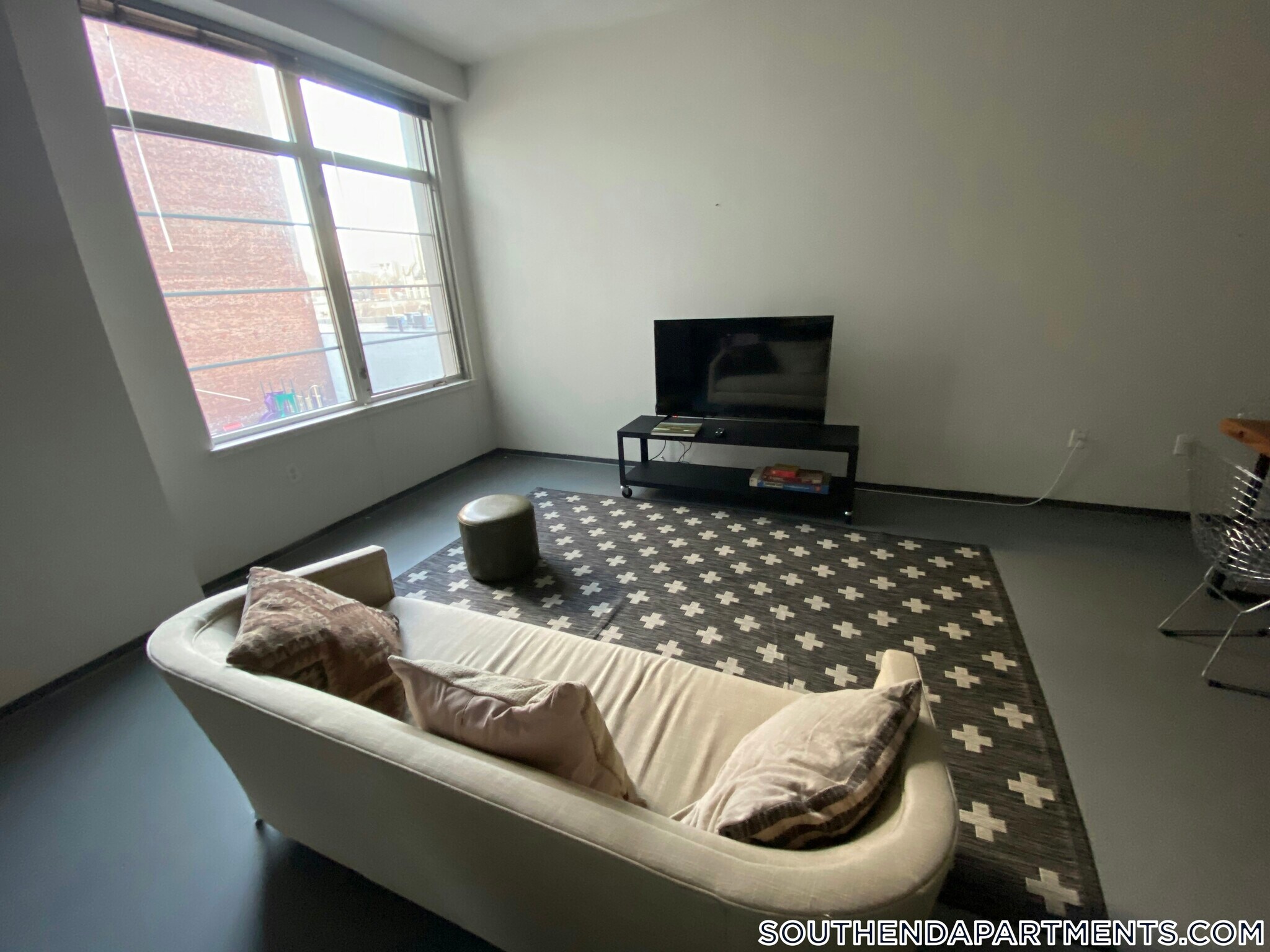 Building Photo - 160 E Berkeley St