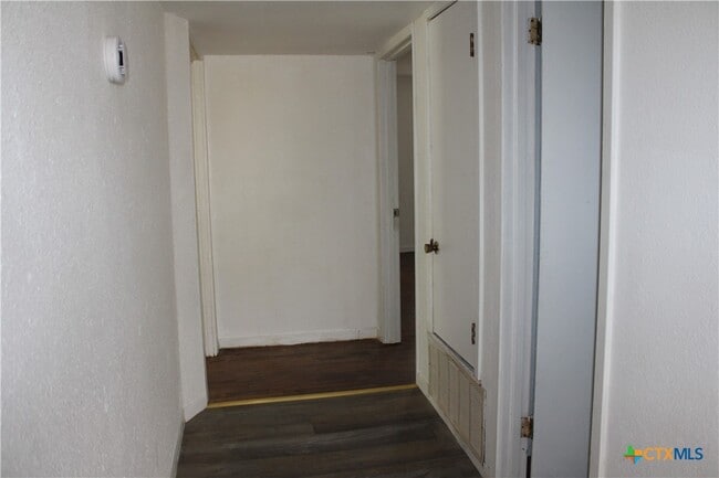 Building Photo - 1306 S 45th St