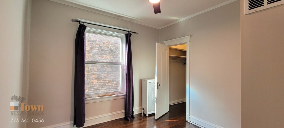 Building Photo - 4924 N Talman Ave