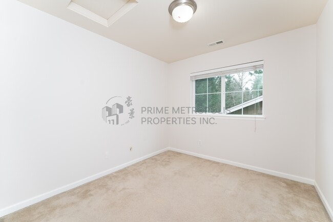 Building Photo - 8322 137th Ct NE