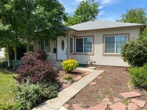 Building Photo - Charming Updated 3-Bedroom Home Just North...