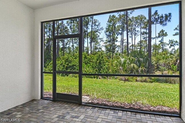Building Photo - 9176 Glenforest Dr
