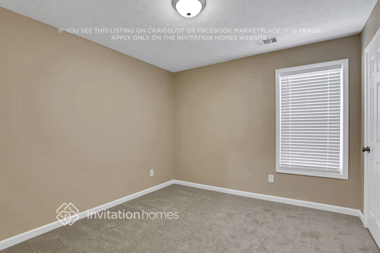 Building Photo - 907 Koala St