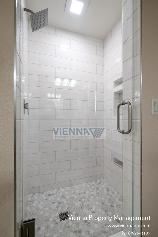 Building Photo - 3705 Abby Ct