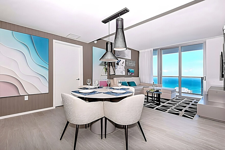 Building Photo - 4010 S Ocean Dr