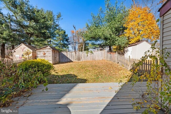 Building Photo - 3964 Bainbridge Ct