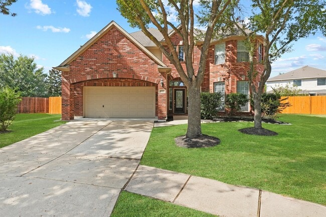 Building Photo - 26422 Creston Woods Dr