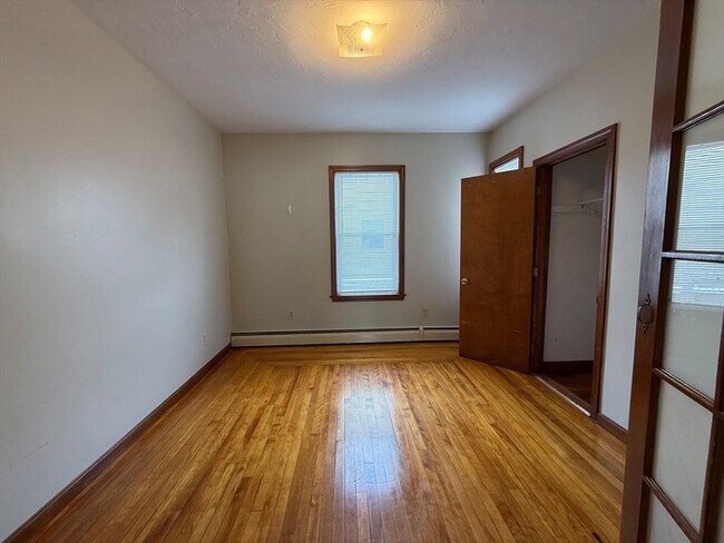 Building Photo - 132 Coburn Ave