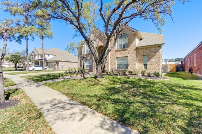 Building Photo - 19230 Canyon Bay Dr