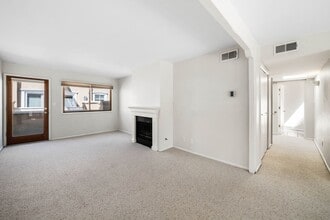 Building Photo - 1 MO. FREE RENT! Two-Bedroom El Matador Condo